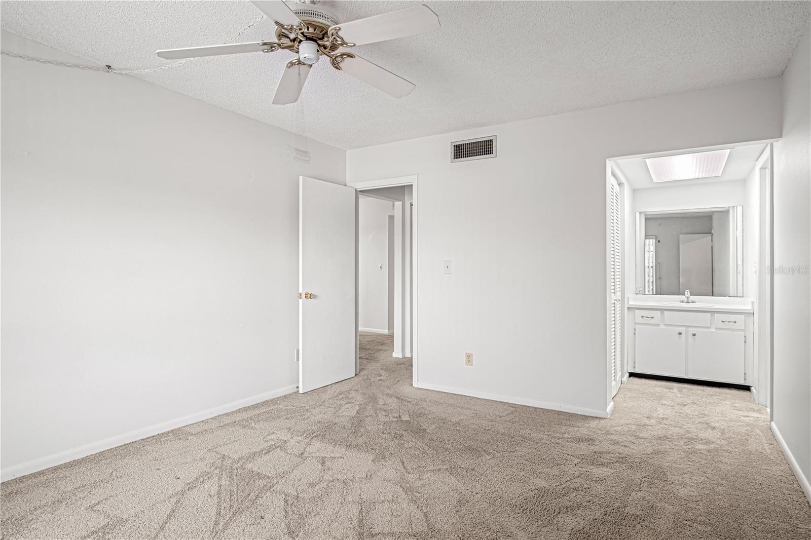 Image 12 of 20 For 725 Port Malabar Boulevard Ne 301