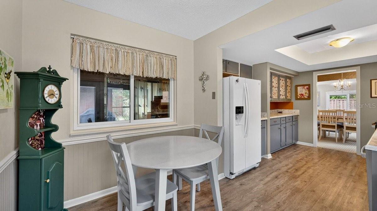 Image 11 of 44 For 304 Gatewood Court