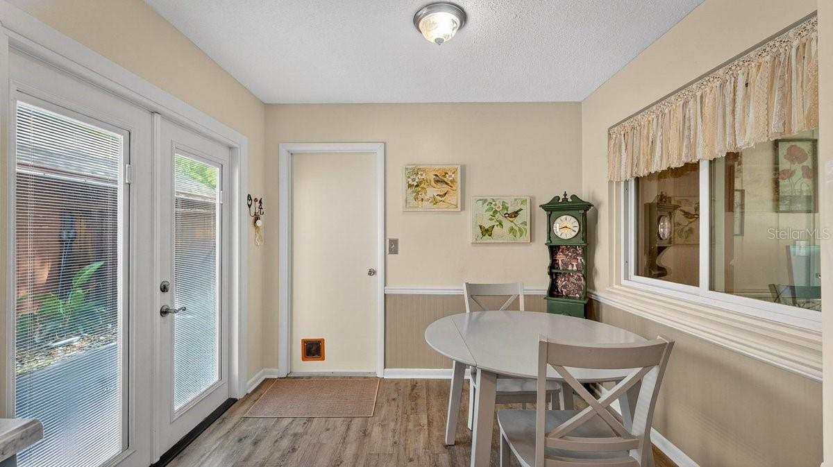 Image 12 of 44 For 304 Gatewood Court