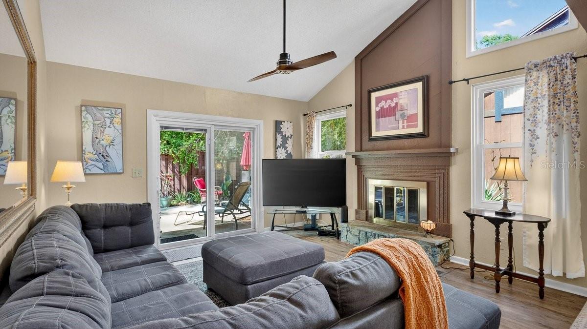 Image 7 of 44 For 304 Gatewood Court