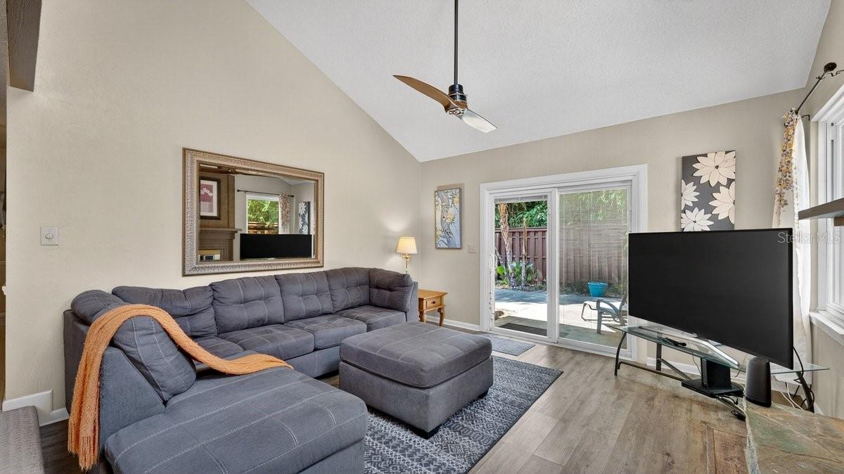 Image 9 of 44 For 304 Gatewood Court