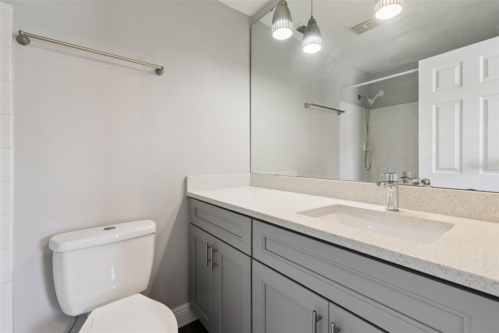 Image 18 of 20 For 505 Sun Ridge Place 123