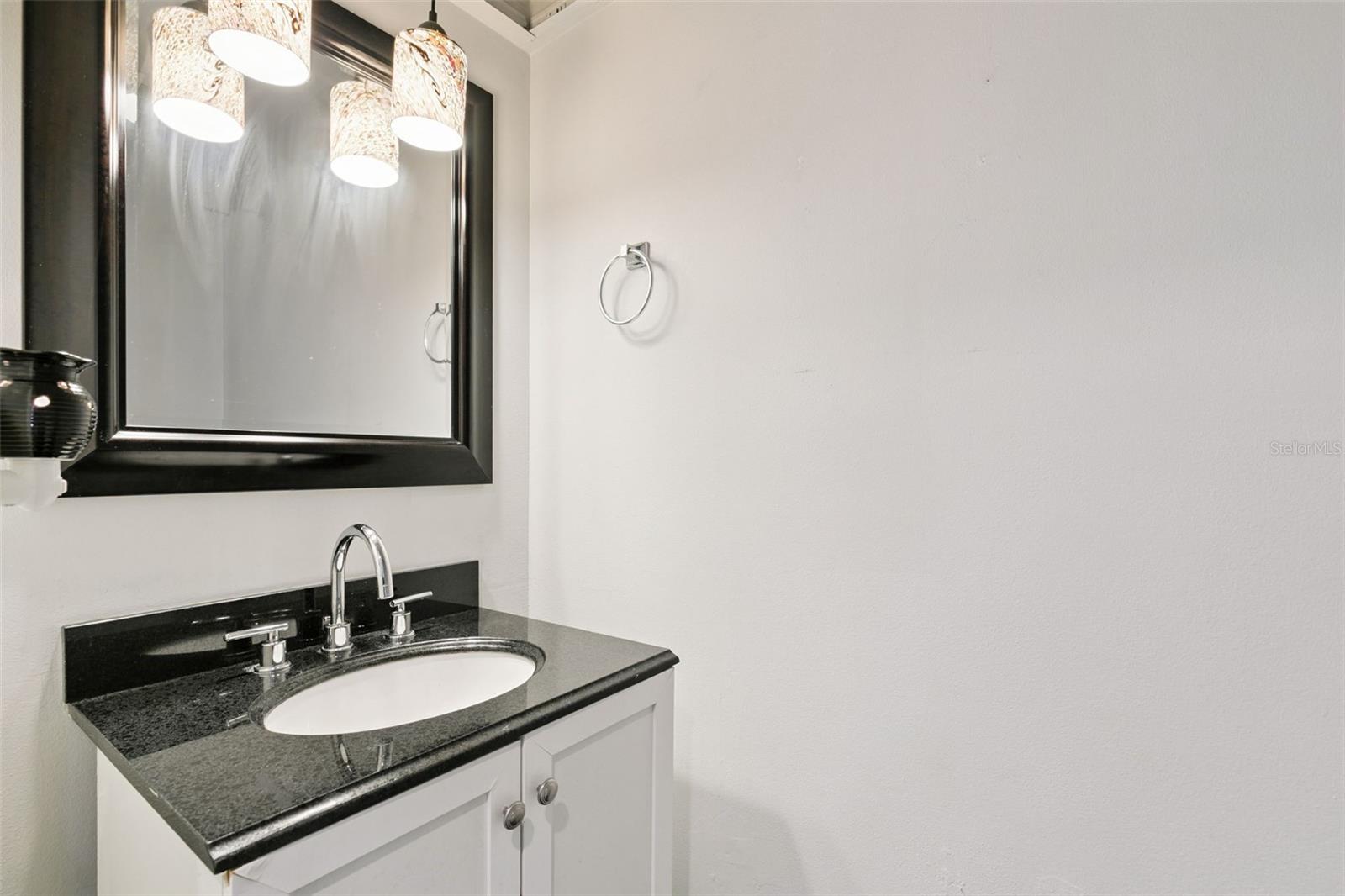 Image 5 of 20 For 505 Sun Ridge Place 123