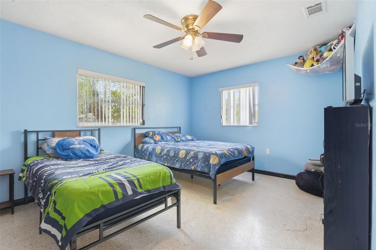Image 16 of 31 For 1713 Pine Avenue