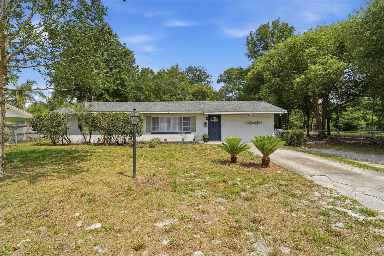 Image 2 of 31 For 1713 Pine Avenue