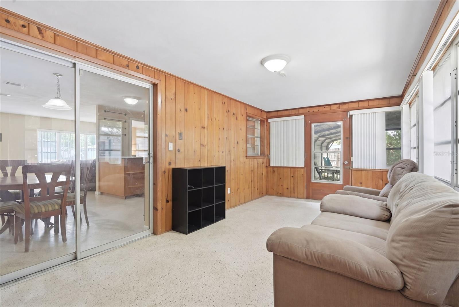 Image 21 of 31 For 1713 Pine Avenue
