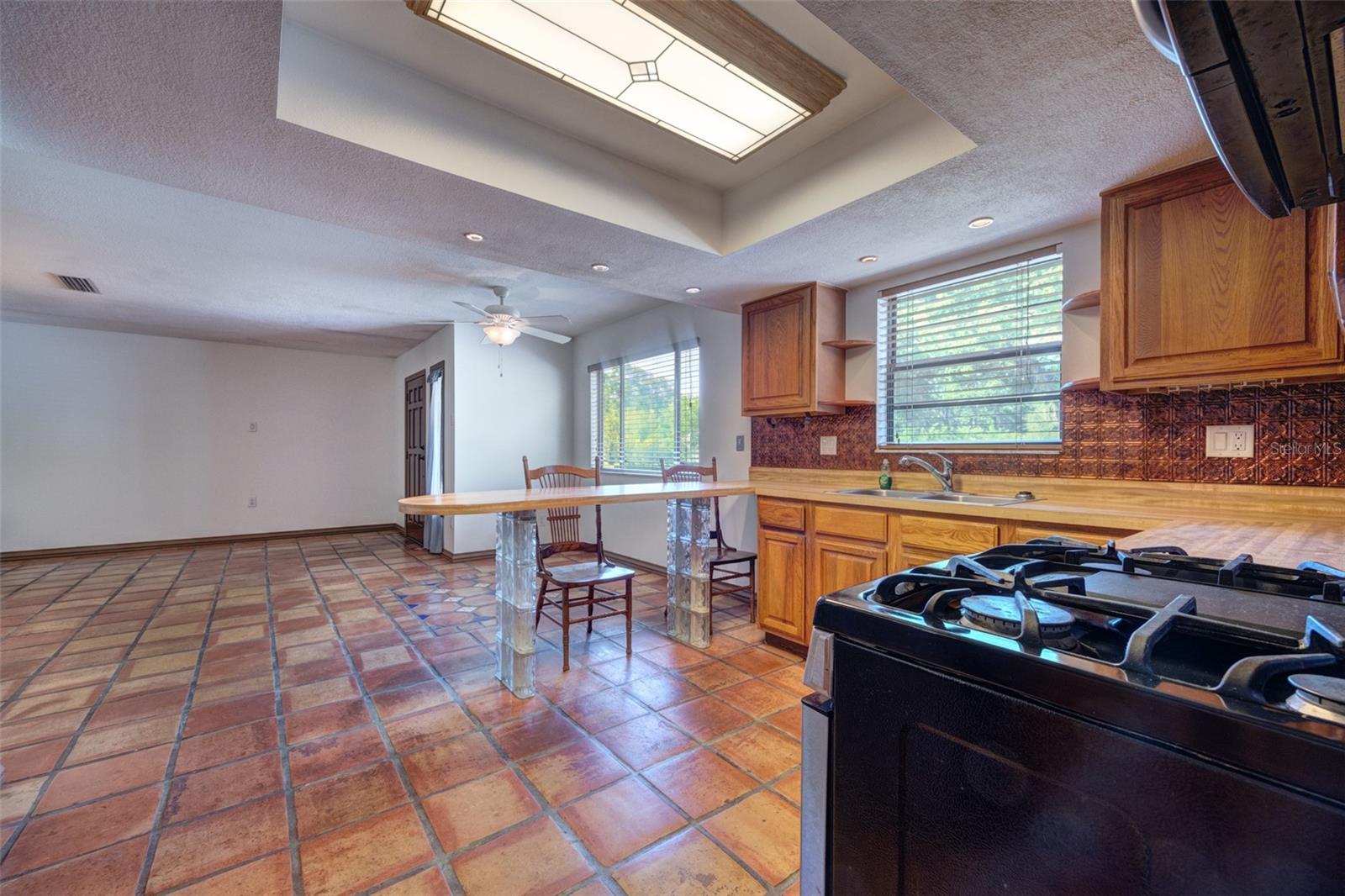 Image 11 of 51 For 202 Sandspur Lane