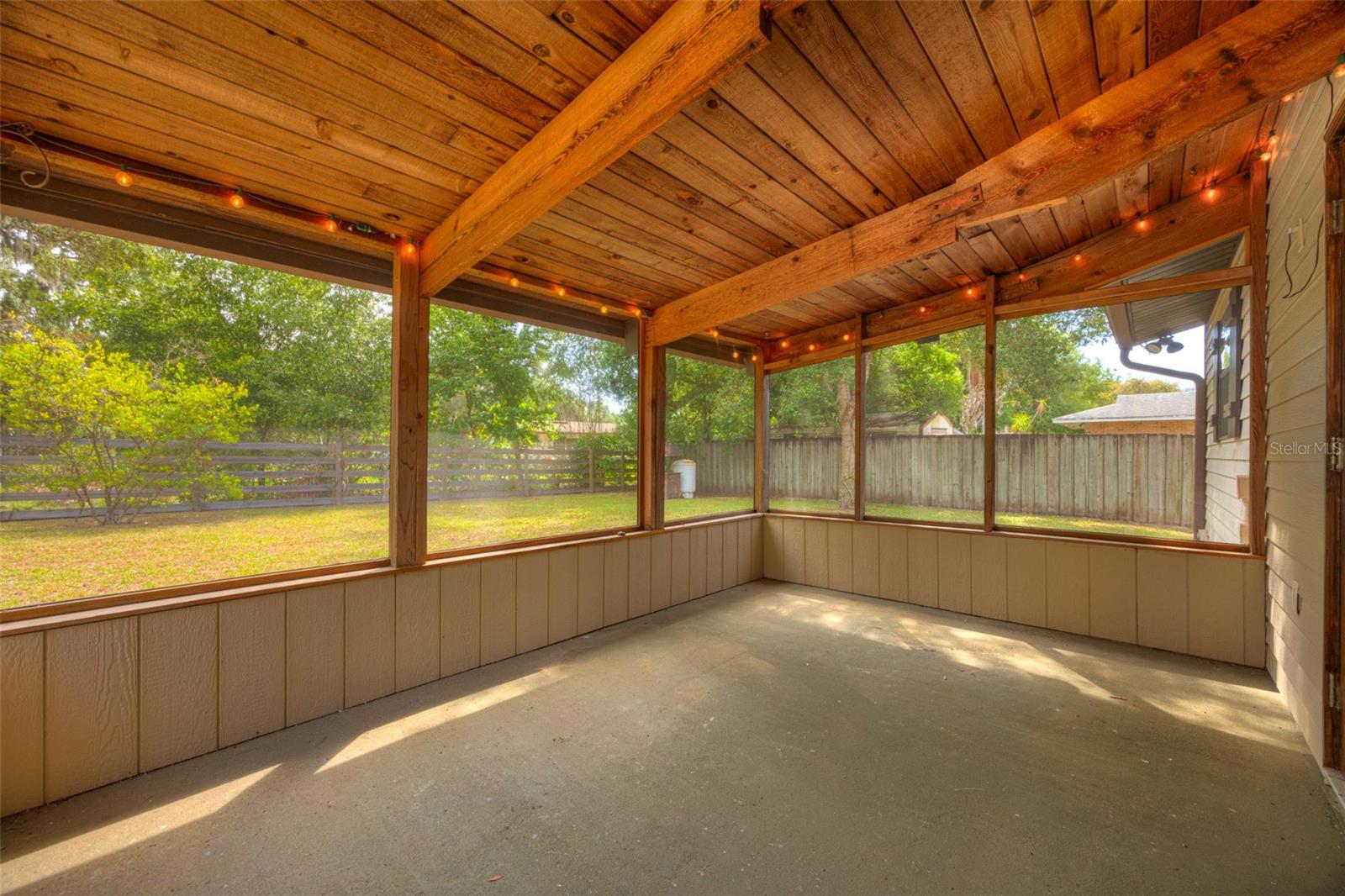 Image 41 of 51 For 202 Sandspur Lane