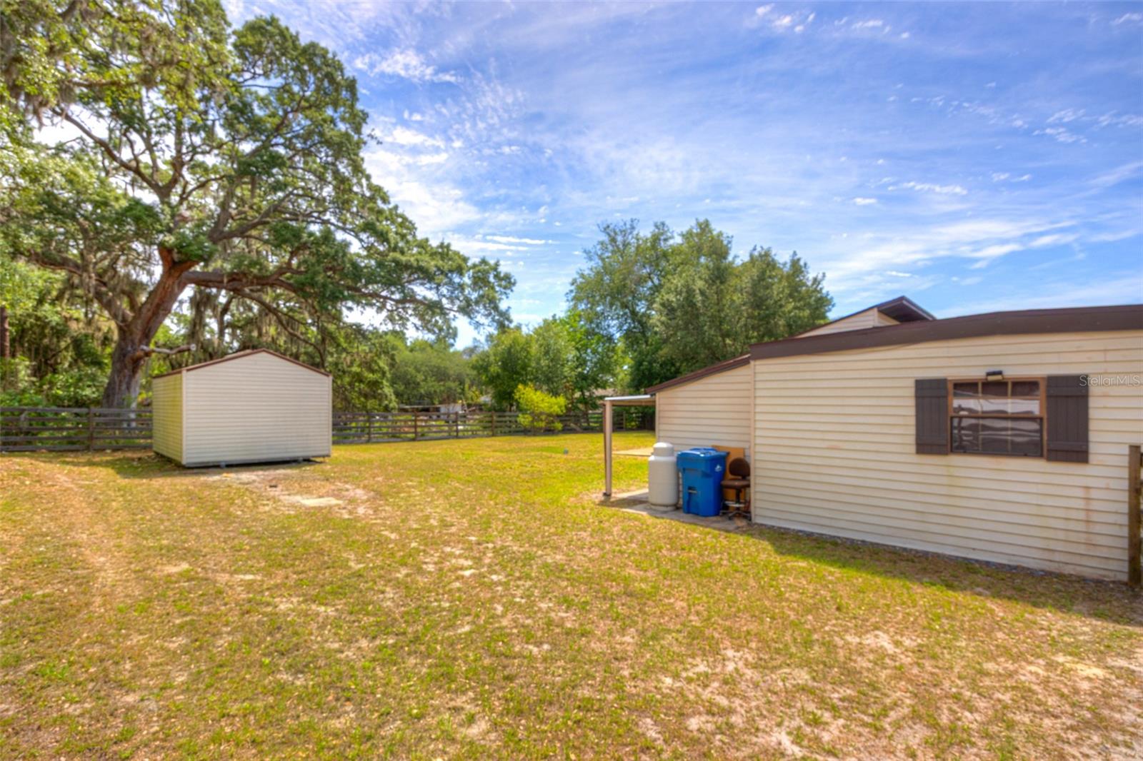 Image 43 of 51 For 202 Sandspur Lane