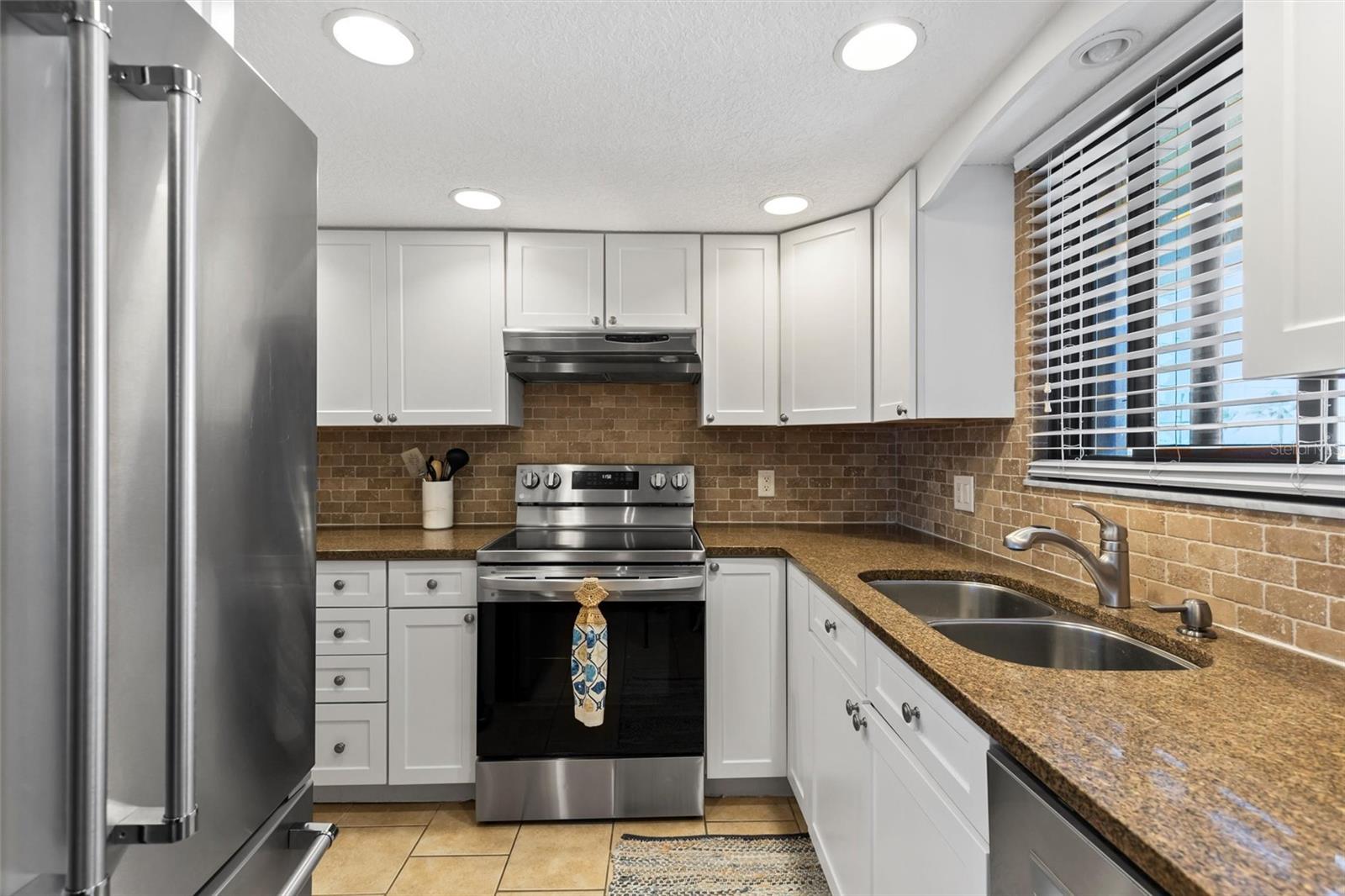 Image 20 of 56 For 935 Ocean Shore Boulevard 405