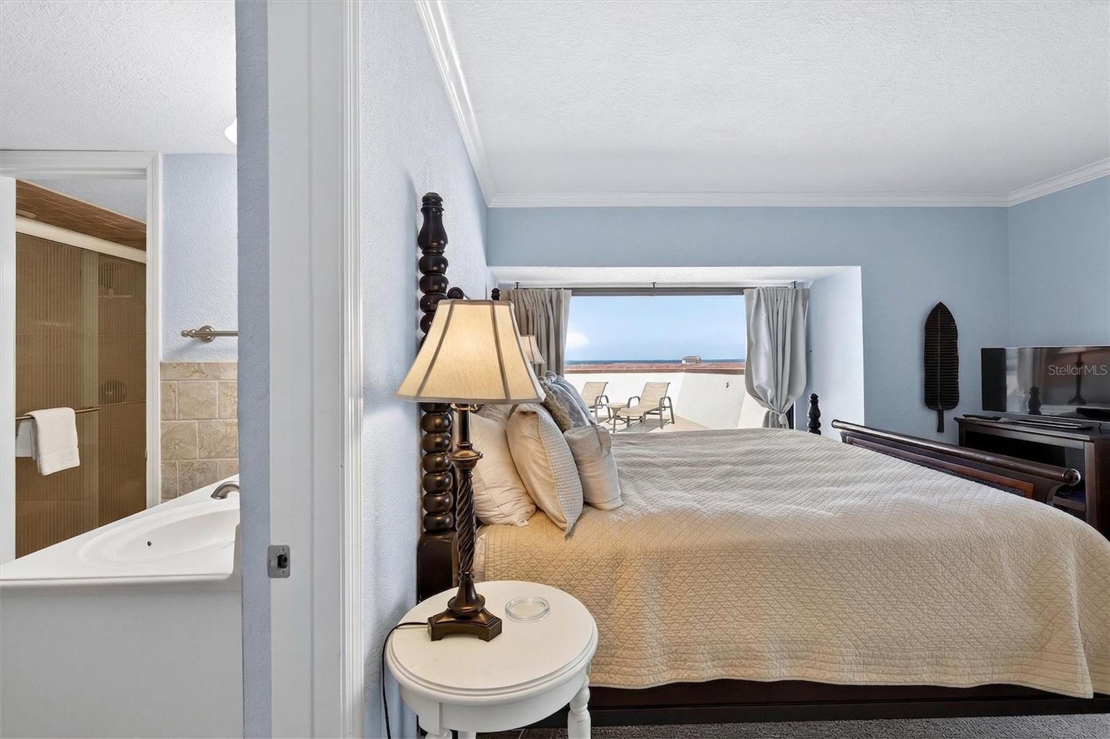 Image 26 of 56 For 935 Ocean Shore Boulevard 405