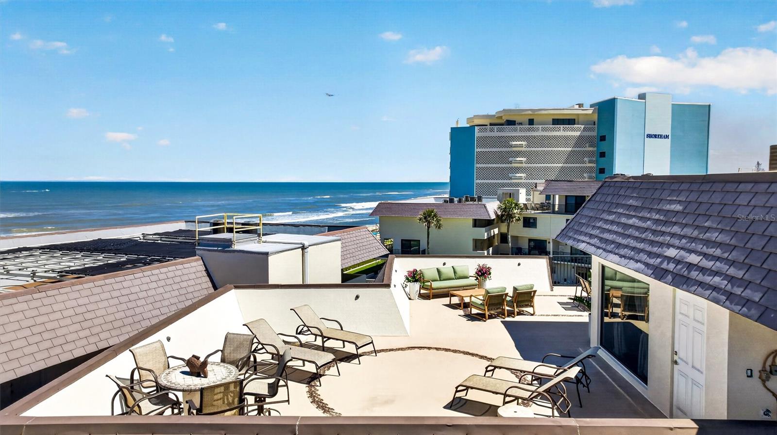 Image 52 of 56 For 935 Ocean Shore Boulevard 405
