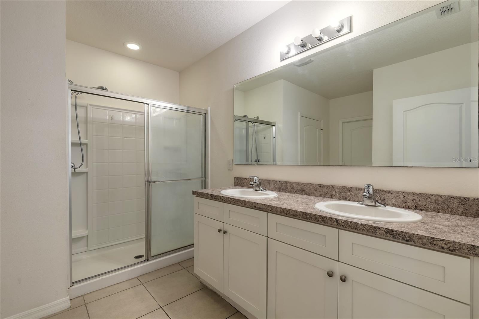 Image 21 of 36 For 5214 Old Walker Way