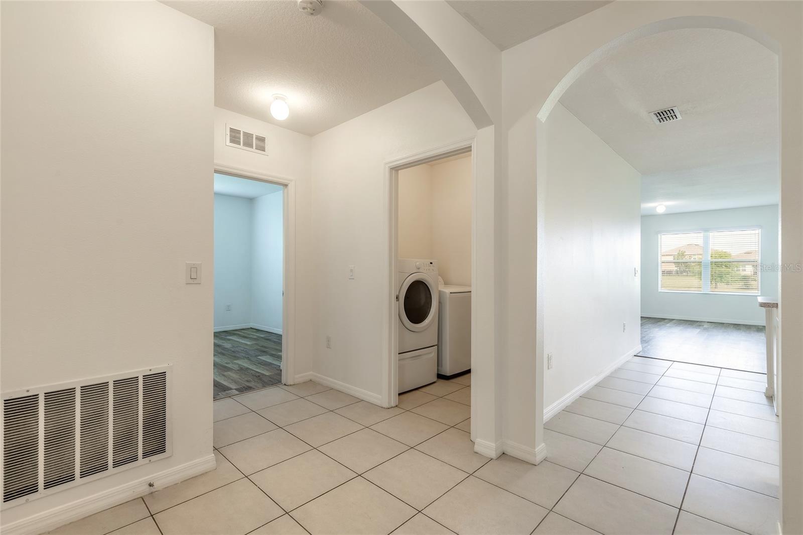 Image 6 of 36 For 5214 Old Walker Way