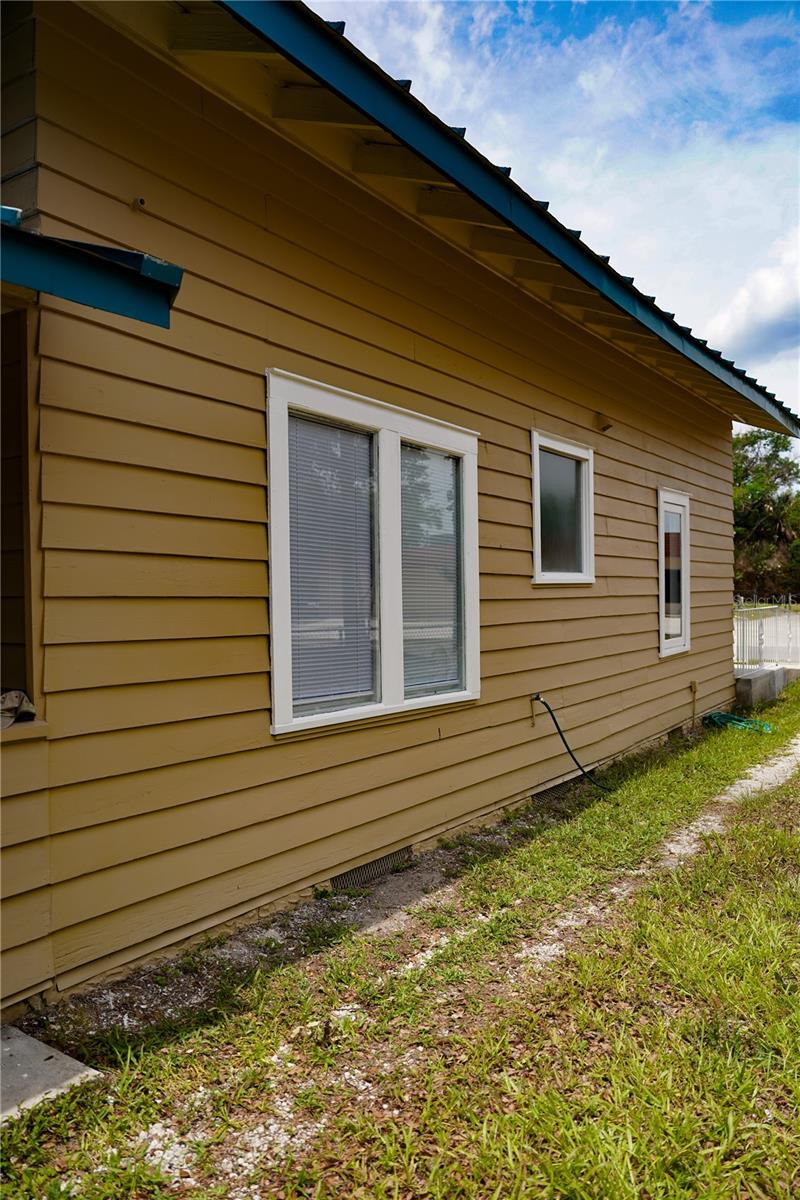 Image 8 of 65 For 1004 Talton Avenue