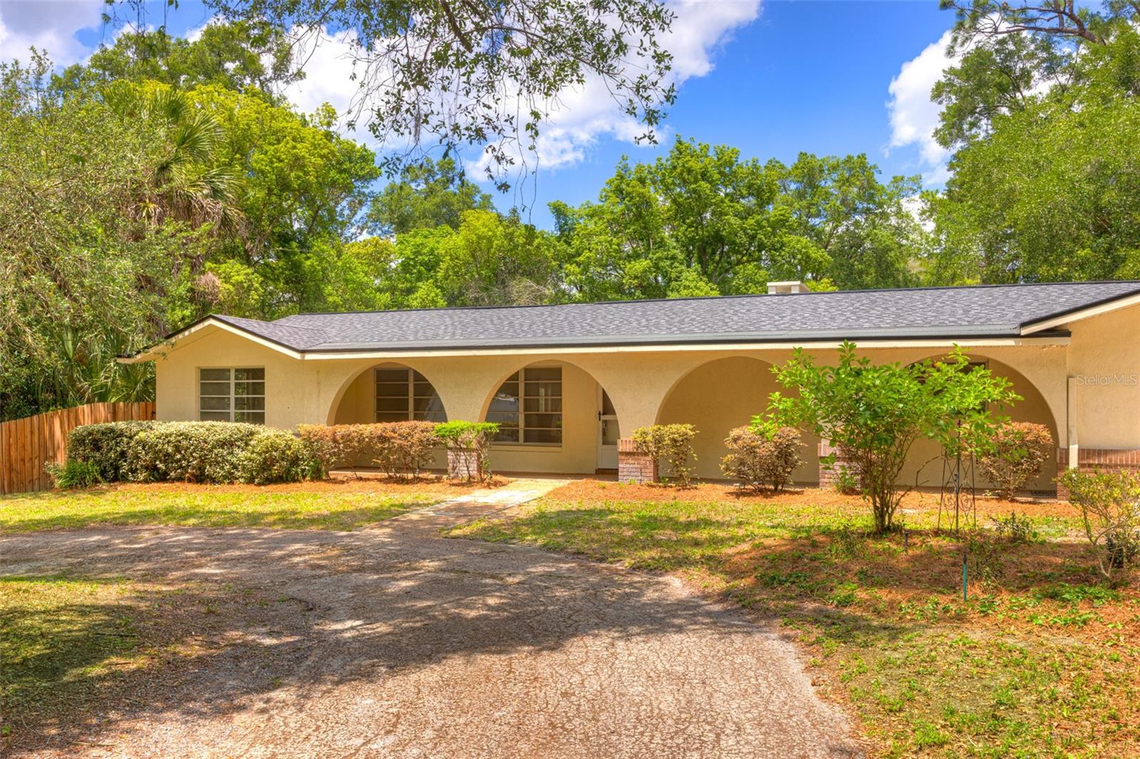 Image 3 of 42 For 321 Huntington Drive