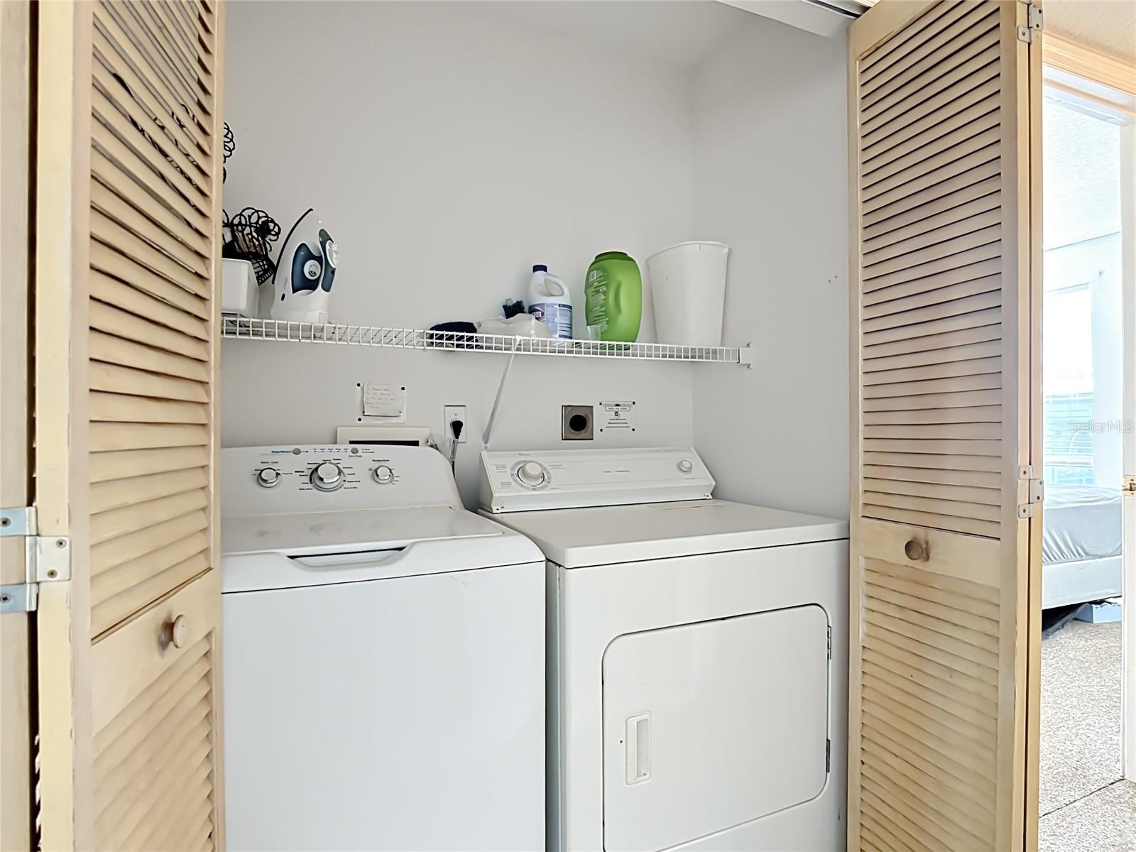 Image 14 of 44 For 8716 Rain Forest Place A
