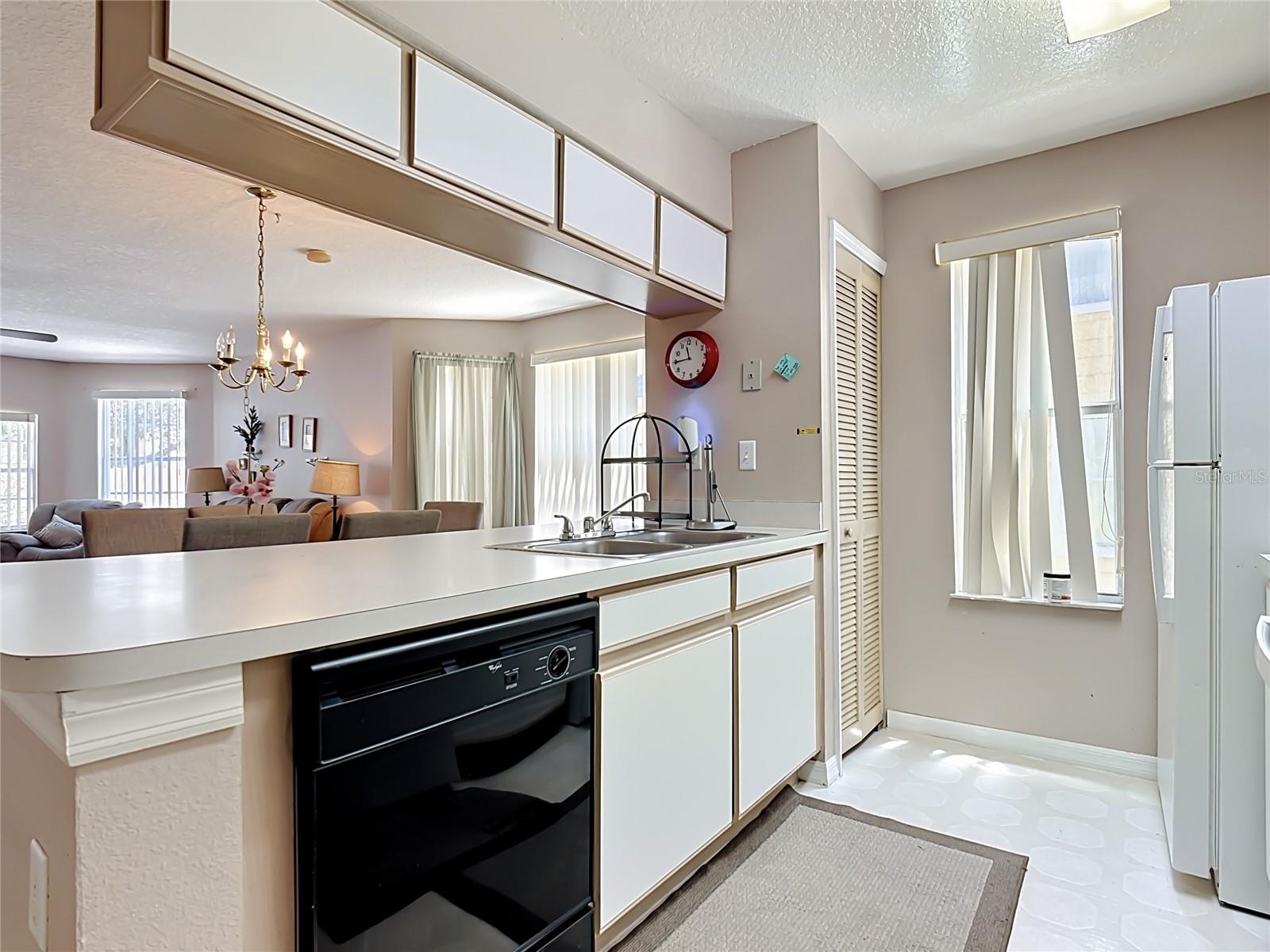 Image 17 of 44 For 8716 Rain Forest Place A