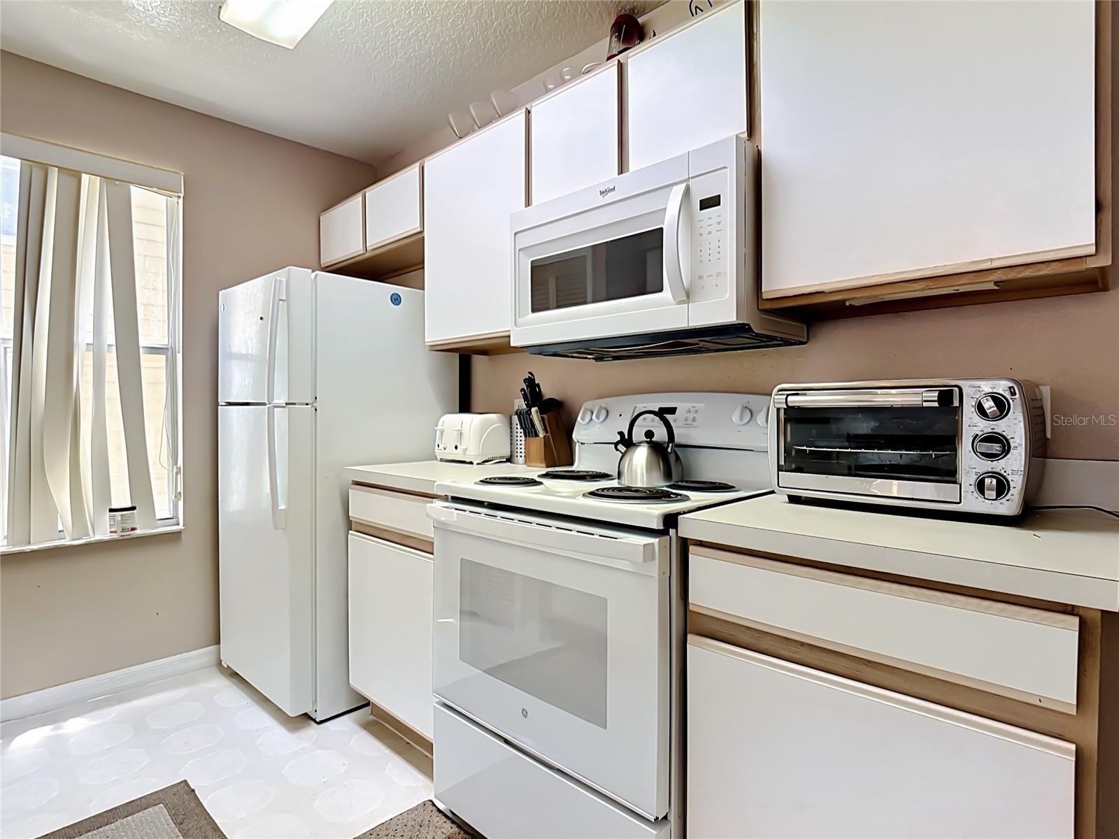 Image 34 of 44 For 8716 Rain Forest Place A