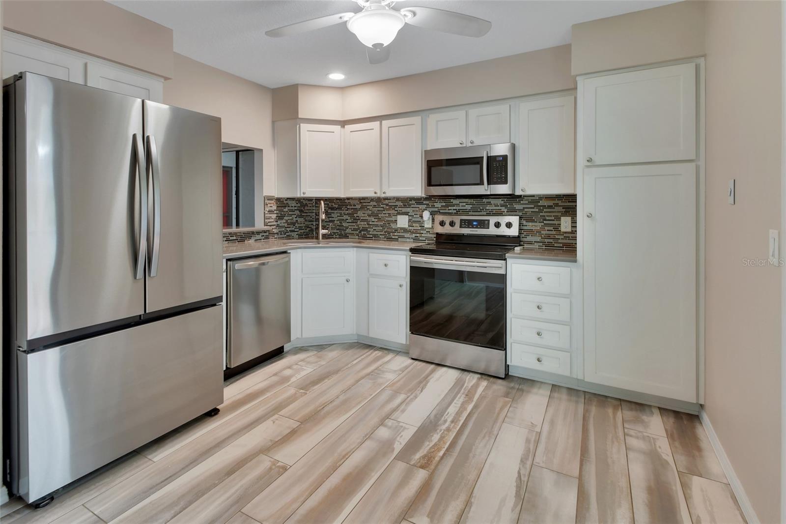 Image 9 of 46 For 2919 Revere Place 2919