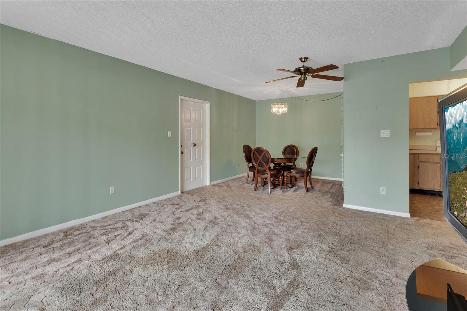Image 3 of 29 For 1224 Pine Ridge Circle D2