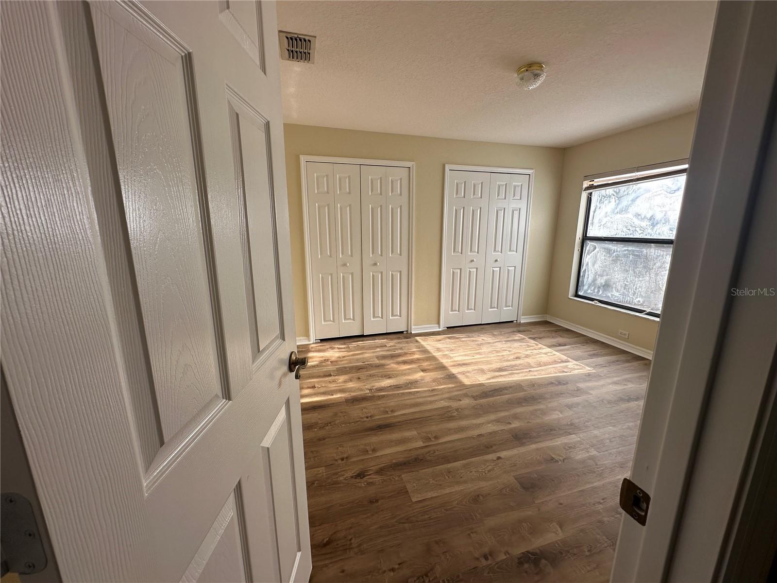 Image 19 of 27 For 2988 Howland Boulevard