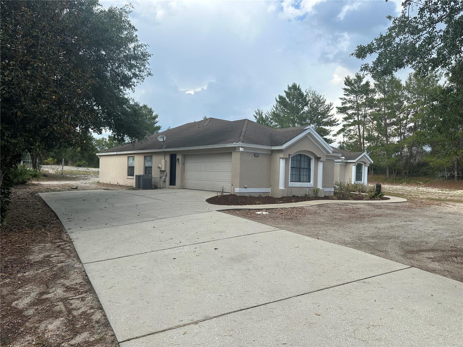 Image 23 of 27 For 2988 Howland Boulevard