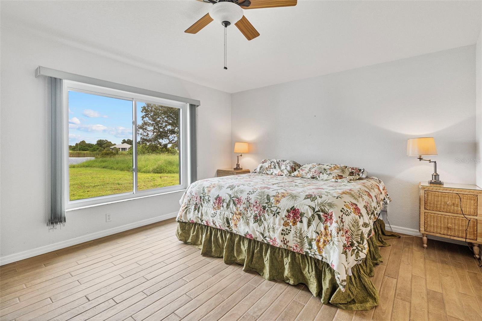 Image 22 of 51 For 6460 Blueberry Drive