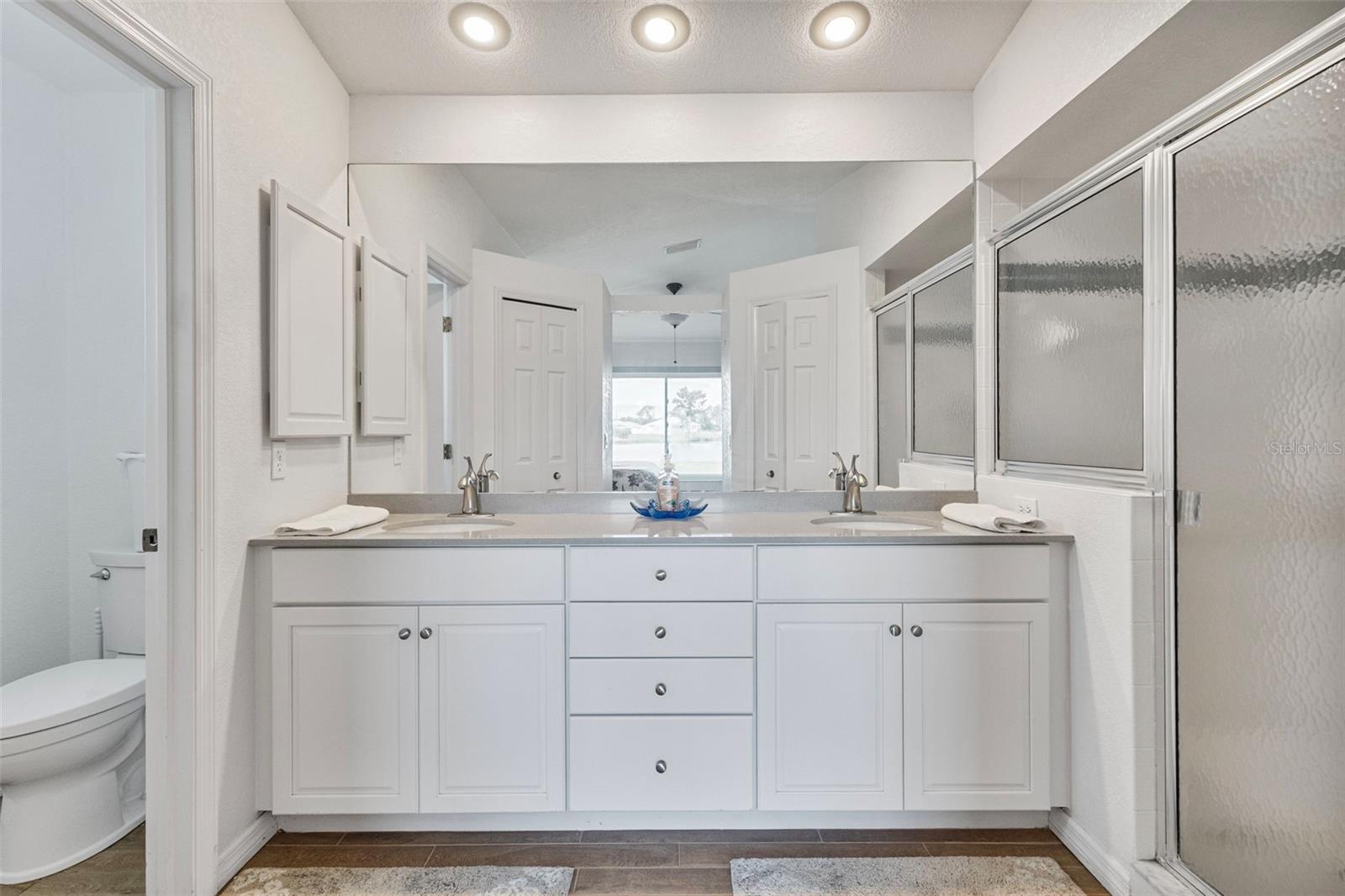 Image 25 of 51 For 6460 Blueberry Drive