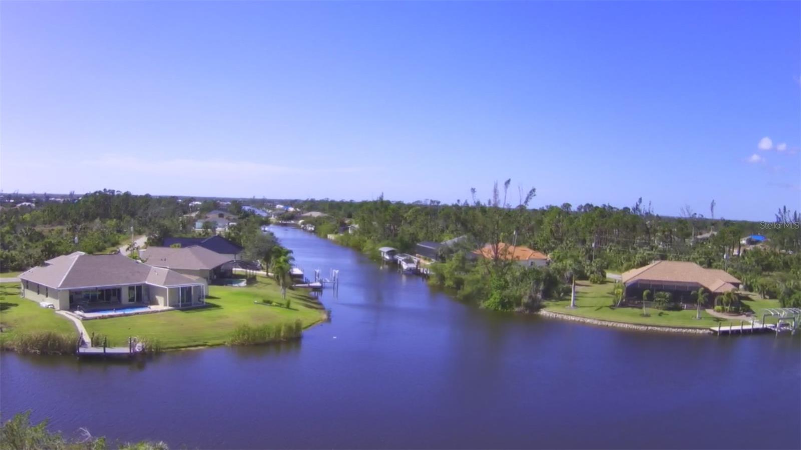 Image 2 of 9 For 15650 Applewhite Circle