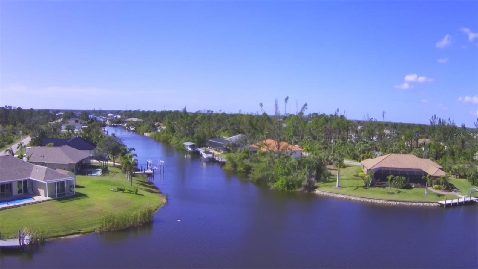 Image 4 of 9 For 15650 Applewhite Circle