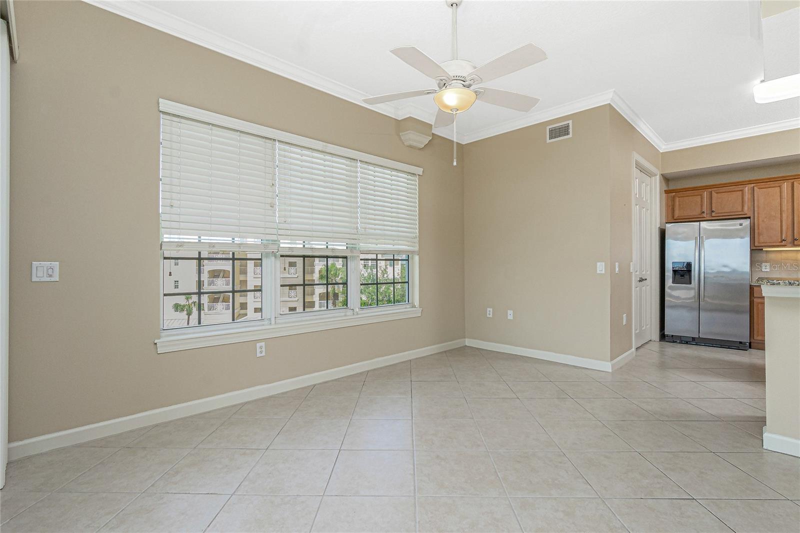 Image 12 of 75 For 10540 Amberjack Way 302