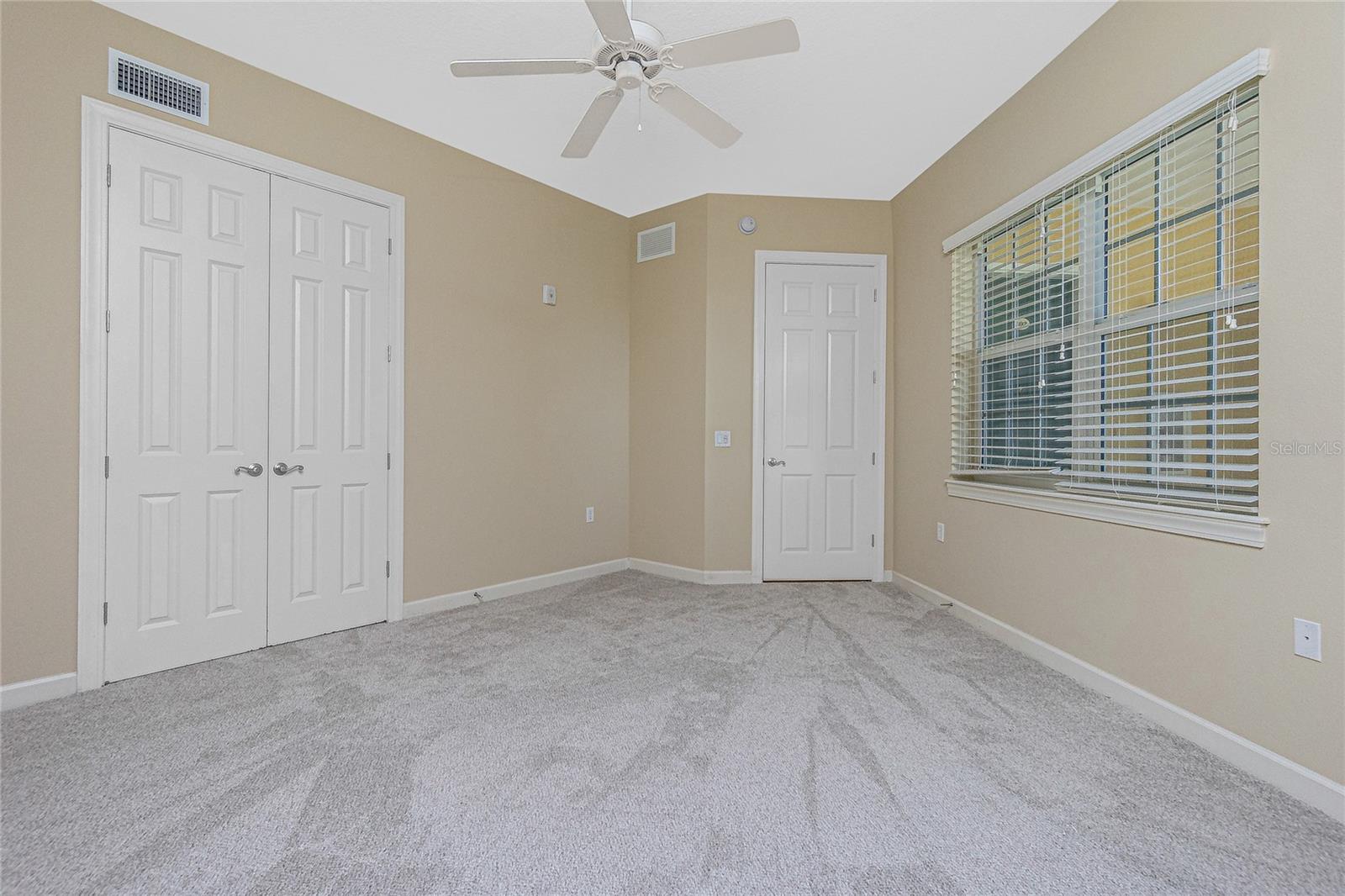 Image 33 of 75 For 10540 Amberjack Way 302