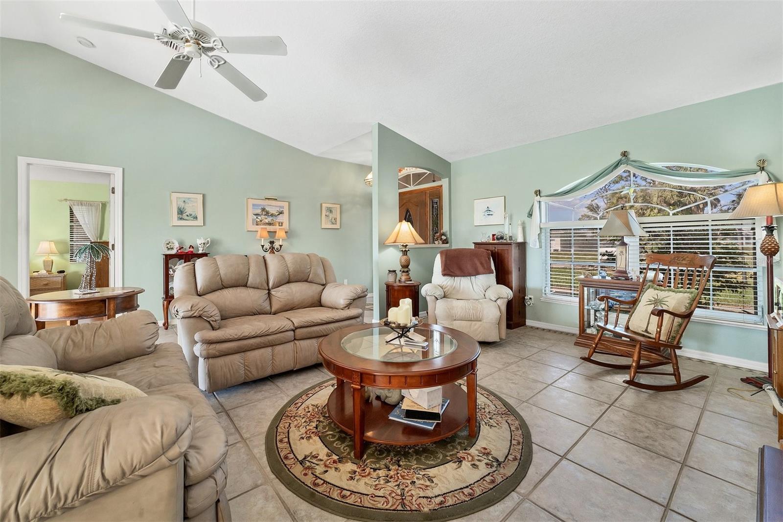 Image 14 of 53 For 64 Long Meadow Lane N