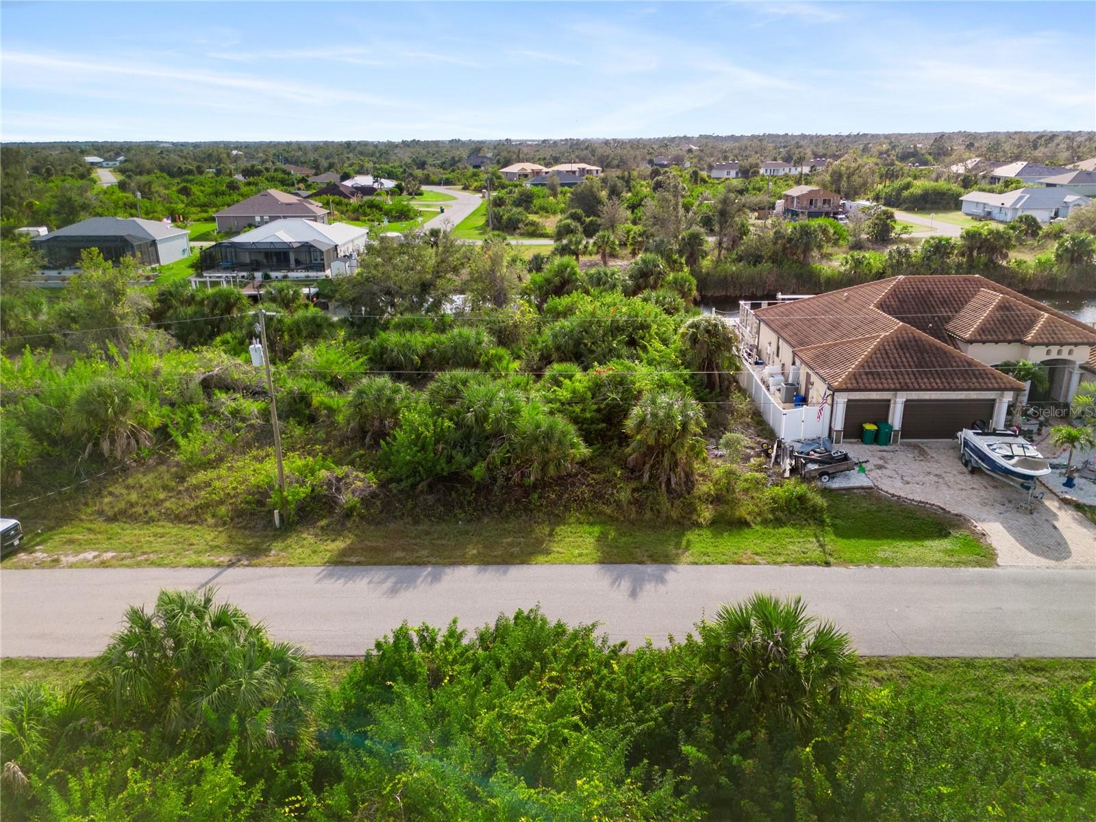 Image 6 of 10 For 13886 Allamanda Circle