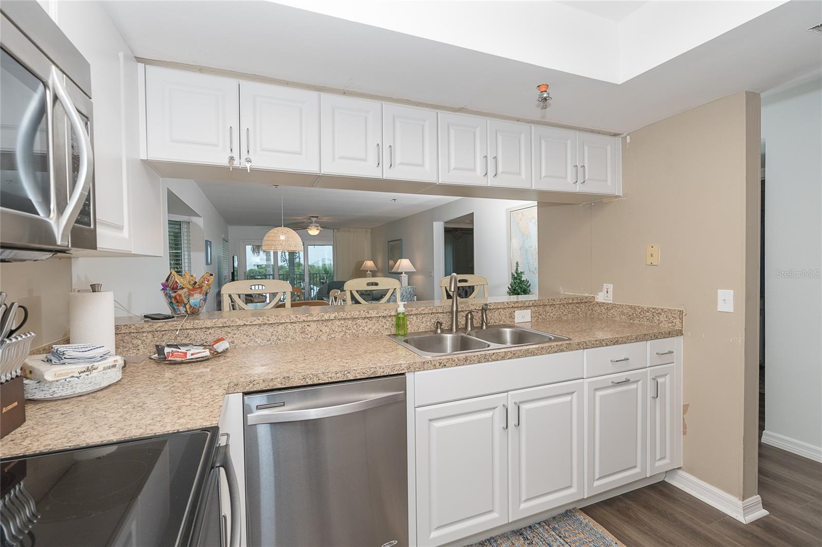Image 6 of 25 For 7201 Rum Bay Drive 4122c