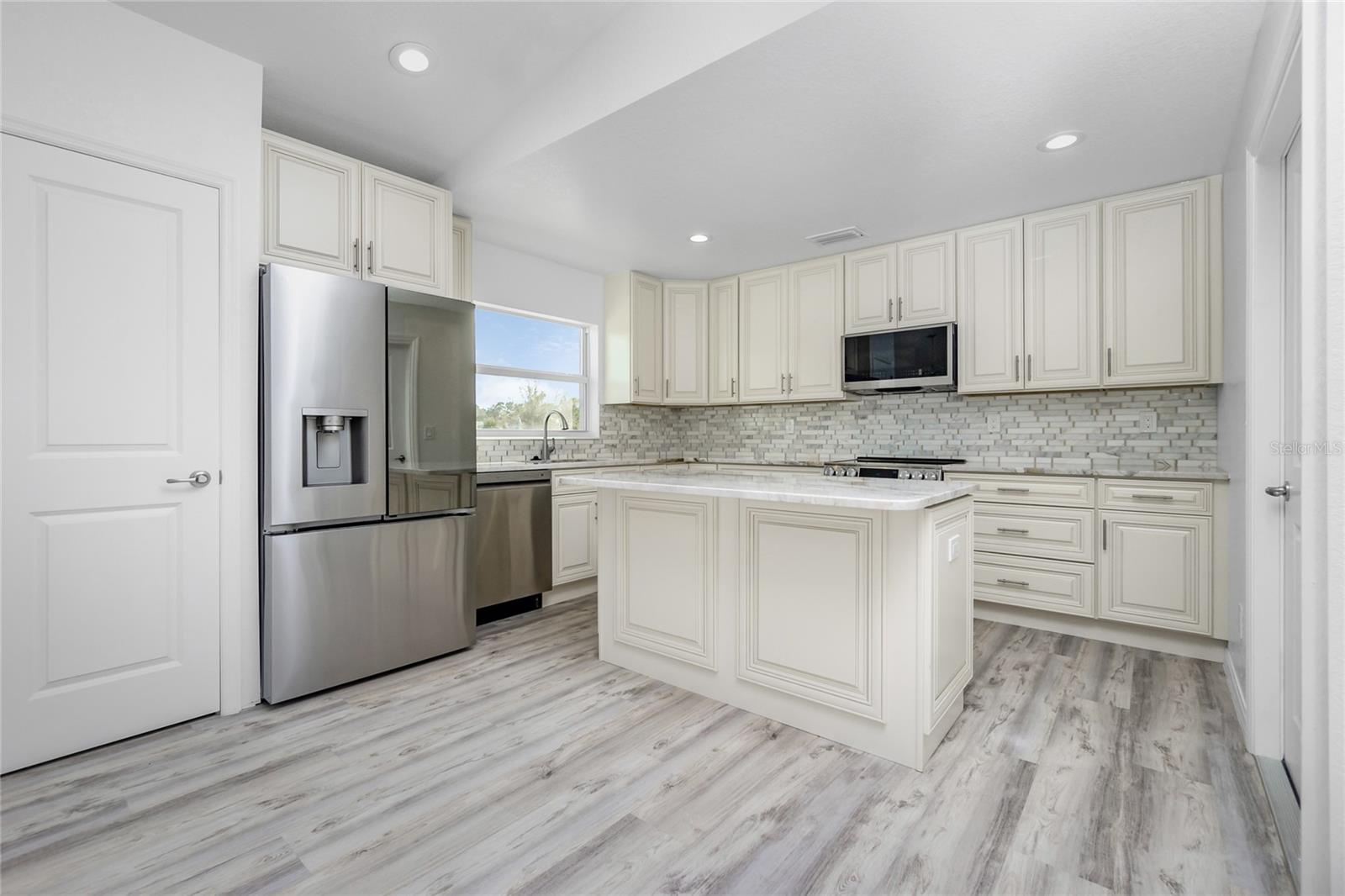 Image 5 of 55 For 8099 Walbert Street