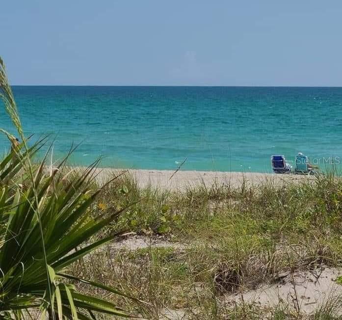 Image 4 of 5 For 14165 Daniels Avenue