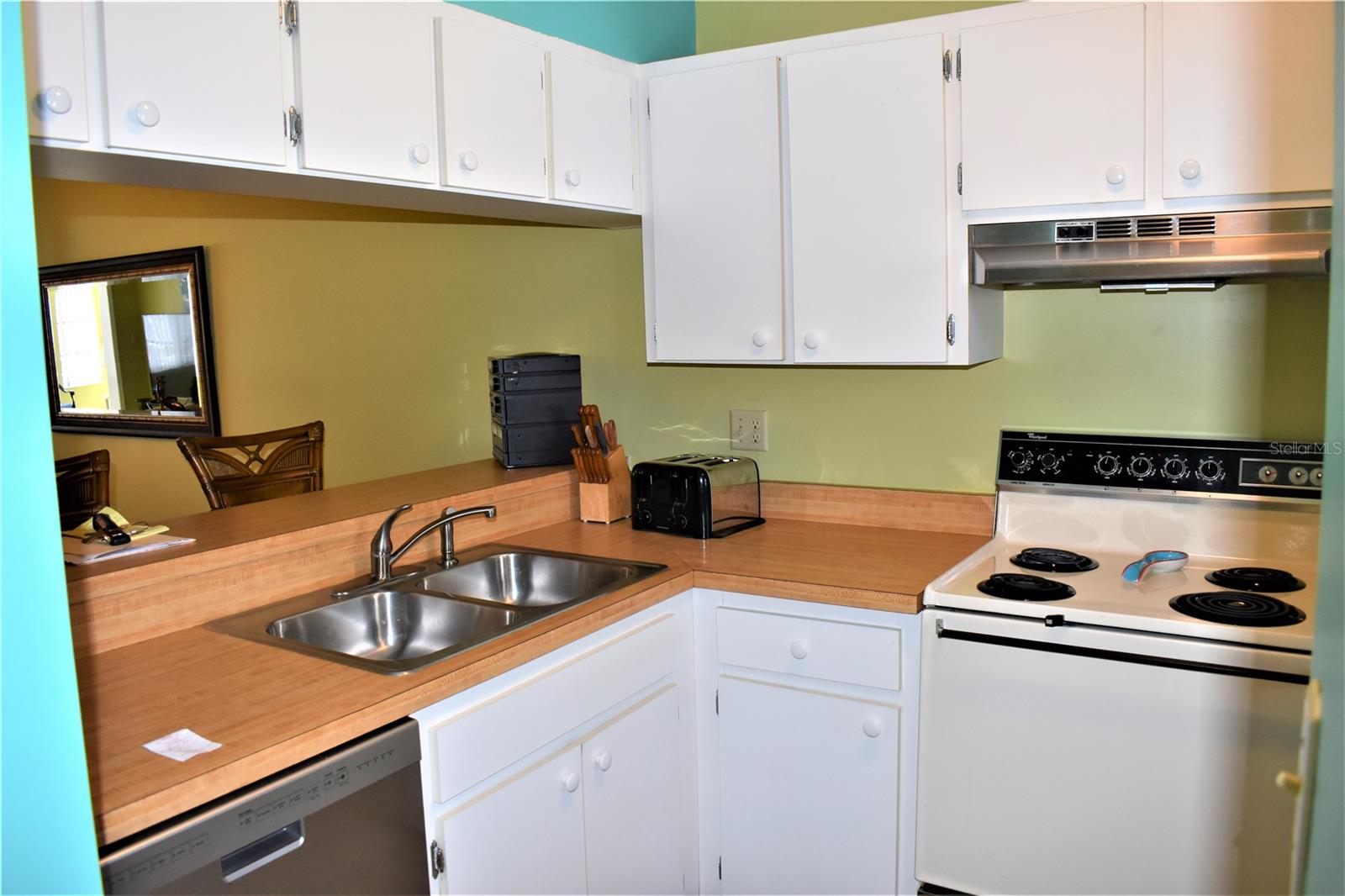 Image 10 of 48 For 448 Cerromar Road 189