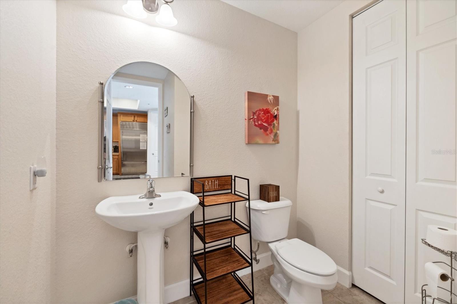 Image 15 of 52 For 10380 Longshore Road 77