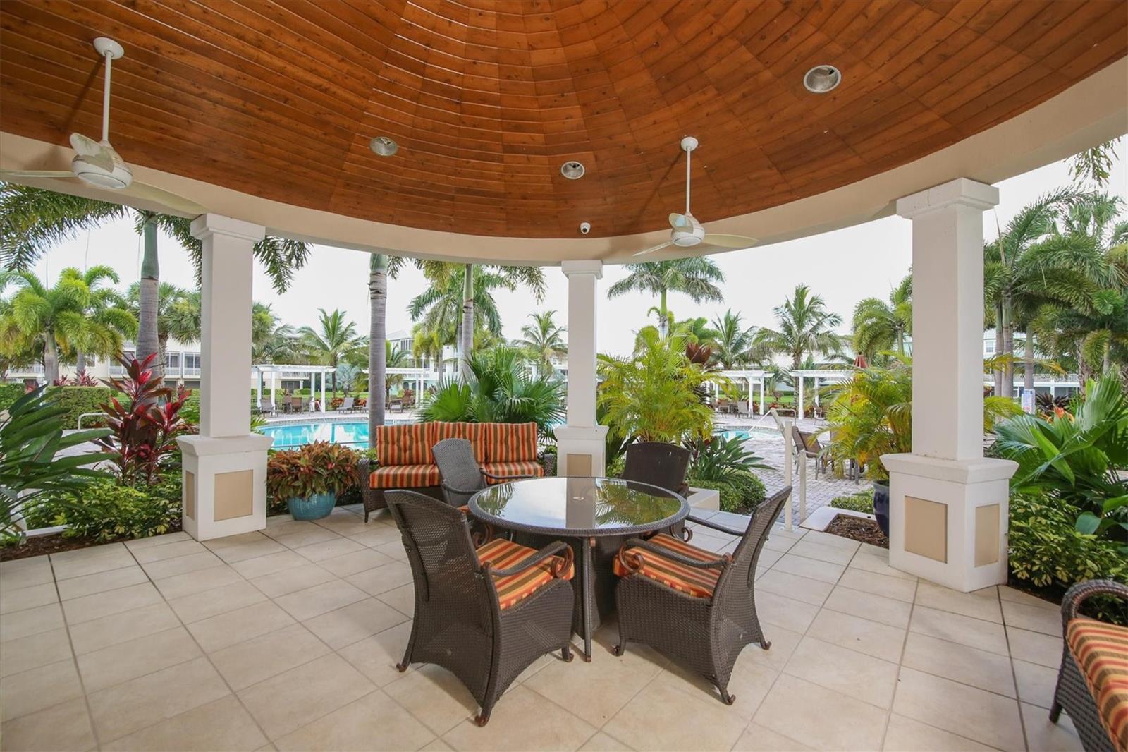 Image 35 of 52 For 10380 Longshore Road 77