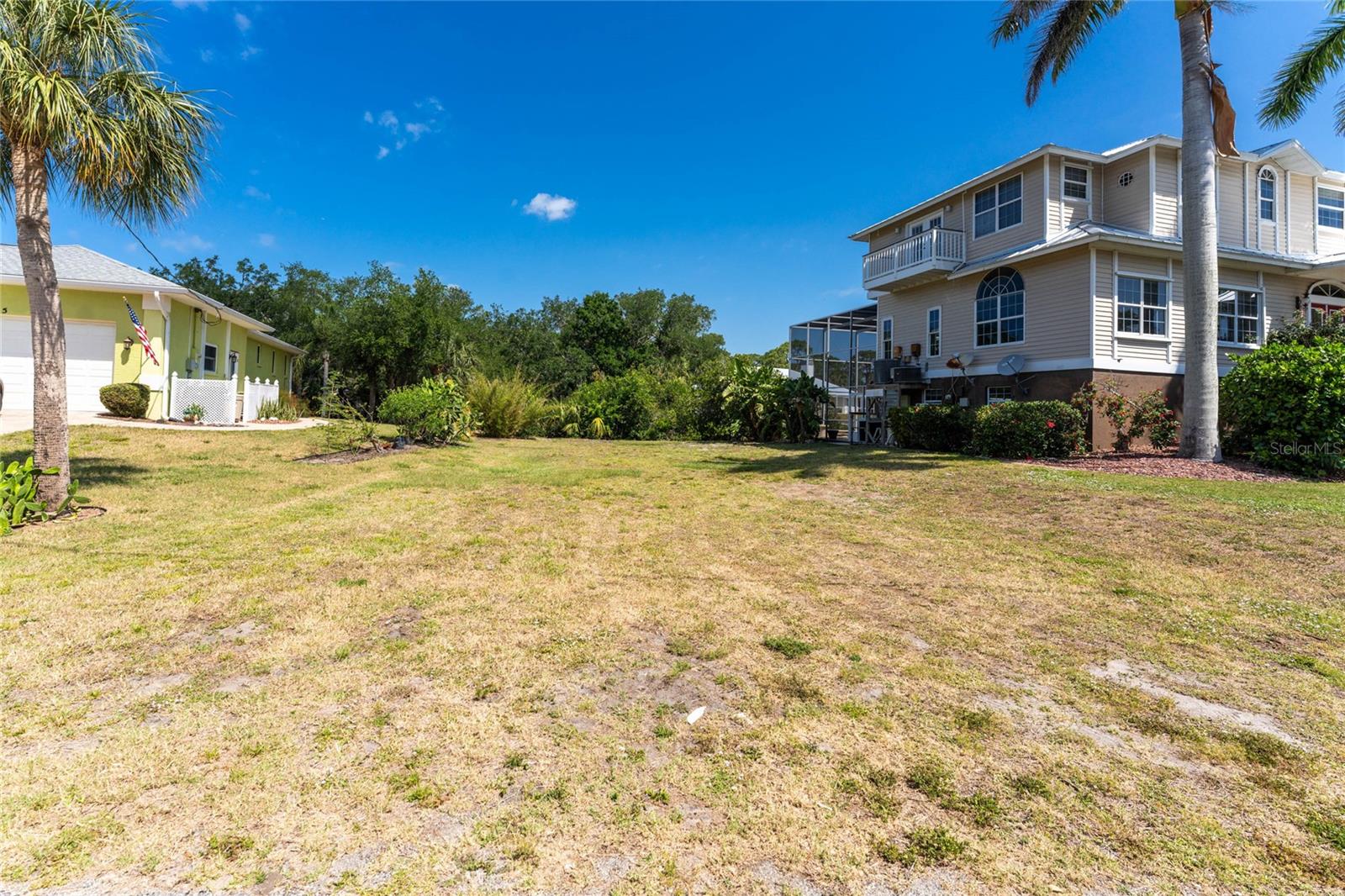 Listing photo id 76 for 1235 Highland Avenue