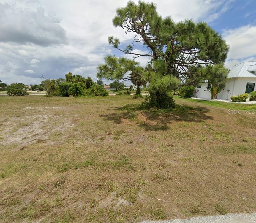 Details for 40 Fairway Road, ROTONDA WEST, FL 33947