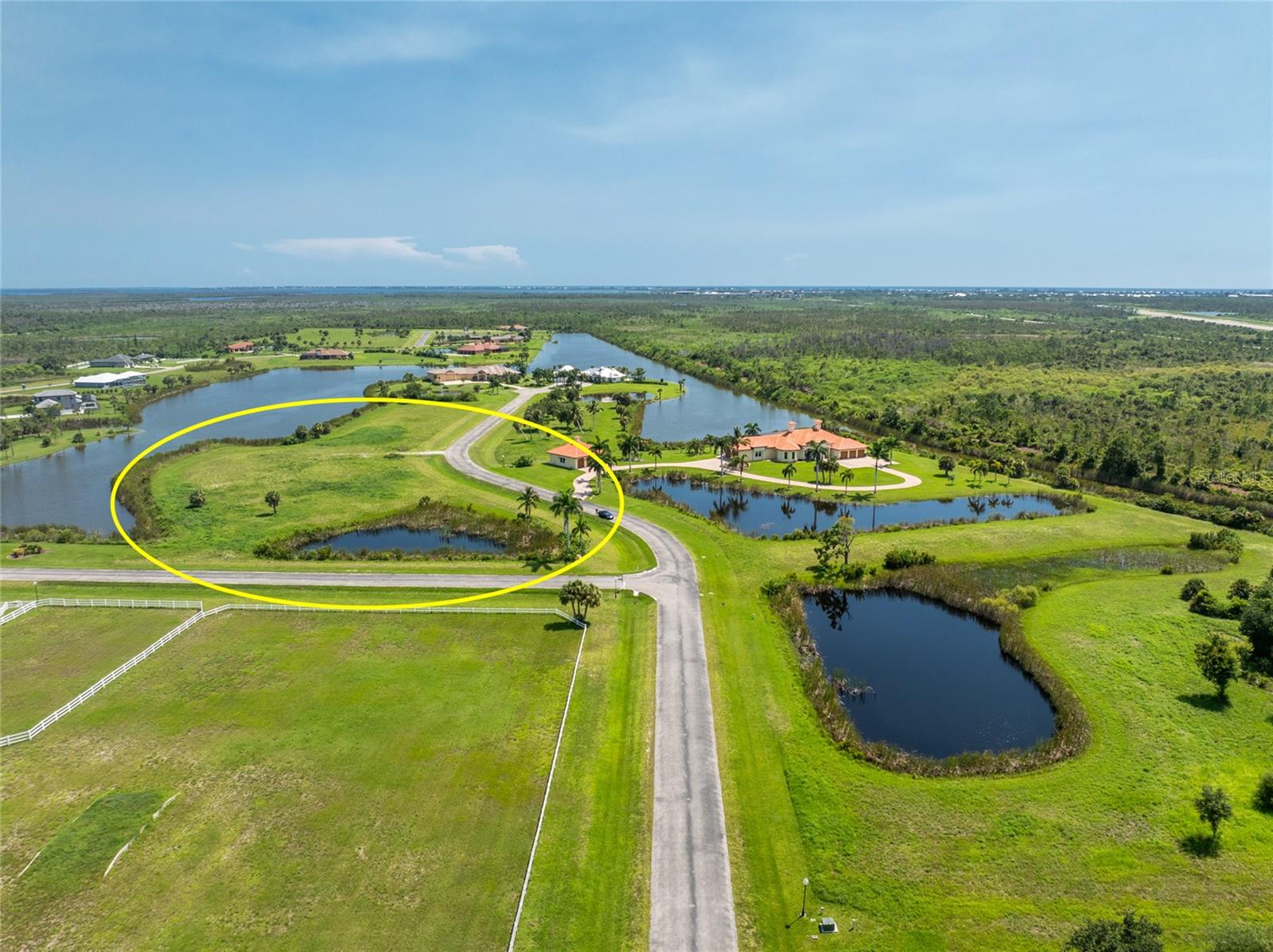 Image 15 of 17 For 11520 Equestrian Court