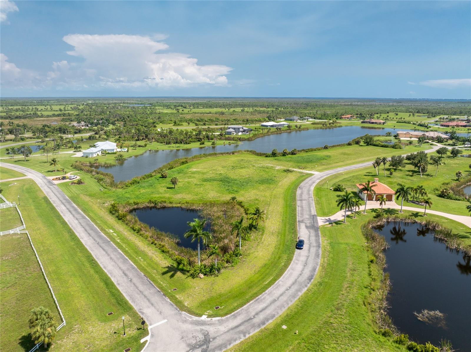 Image 9 of 17 For 11520 Equestrian Court