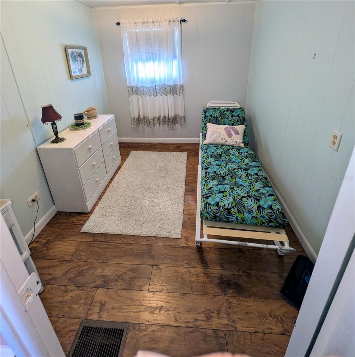 Image 13 of 21 For 1891 Englewood Road 104