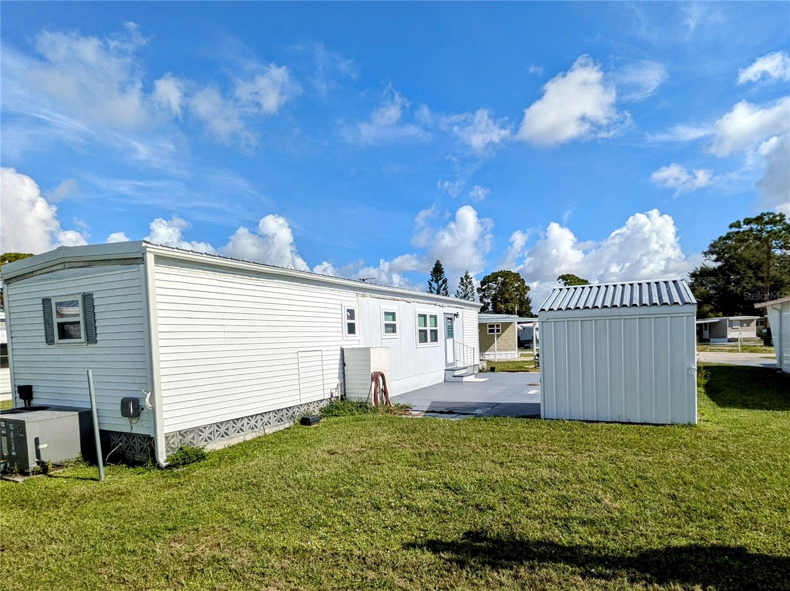 Image 18 of 21 For 1891 Englewood Road 104