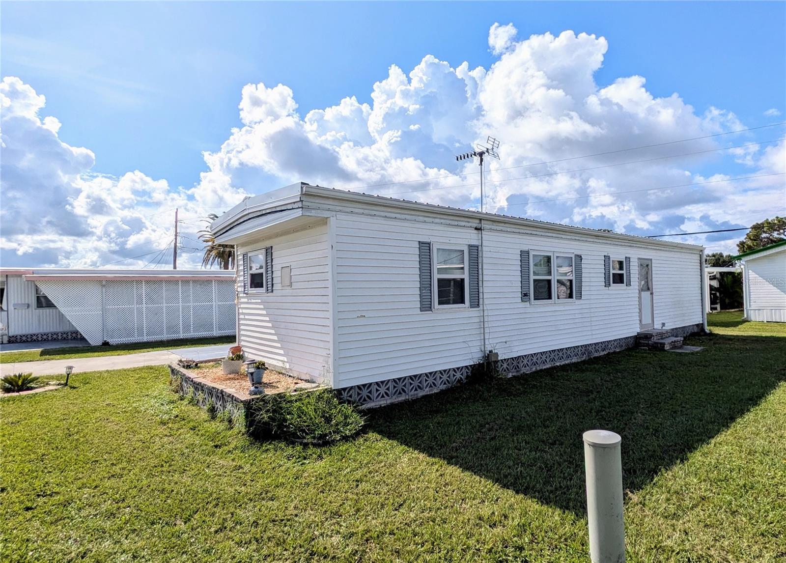 Image 20 of 21 For 1891 Englewood Road 104