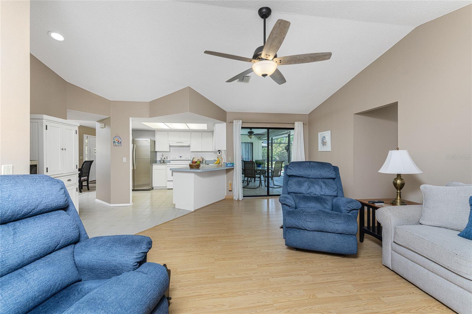 Image 17 of 45 For 7293 Spinnaker Boulevard