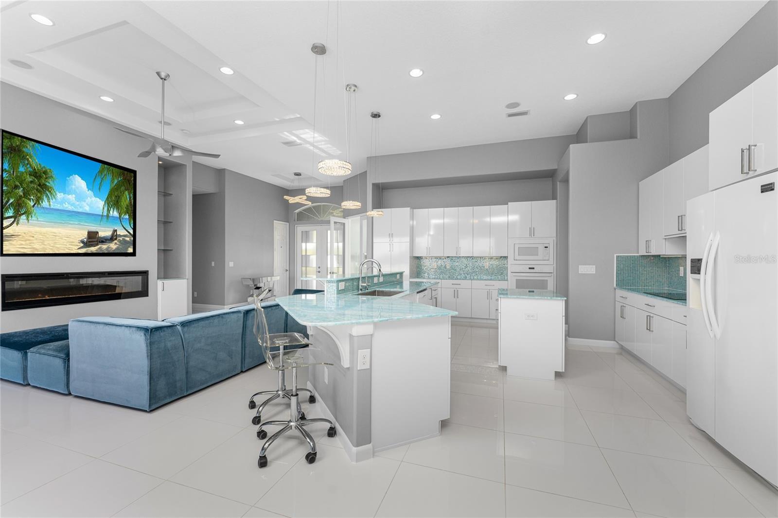 Image 17 of 55 For 14344 Amestoy Avenue